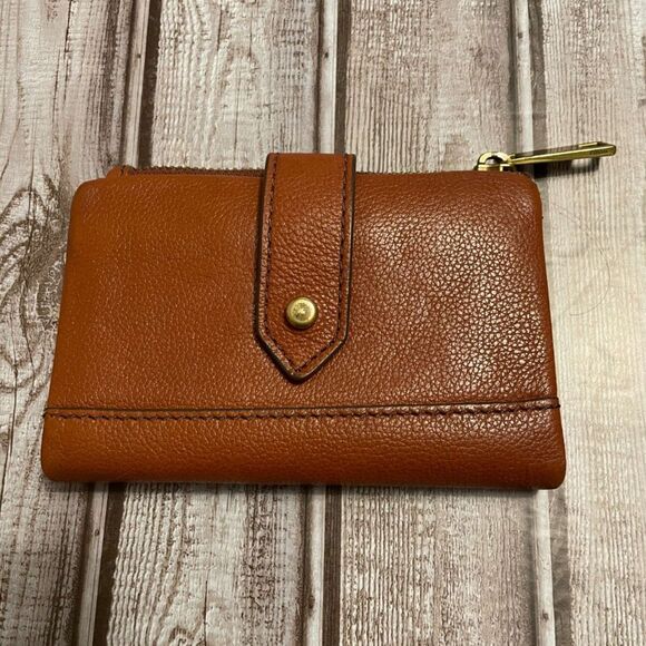 Fossil Lainie Multifunction Brown Leather Wallet - Picture 1 of 13